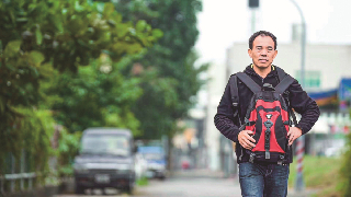'Ferryman of souls' escorts cremains of veterans from Taiwan to mainland home